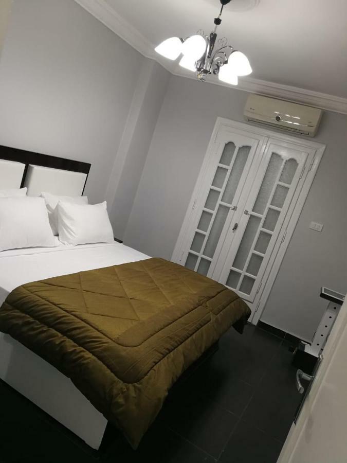Lovely Apartment With Side Sea View Located In The Heart Of The Alejandría Exterior foto